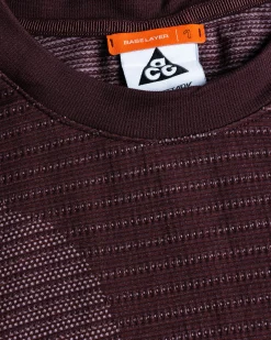 Store Nike ACG "Delta River" Dri-FIT ADV Long-Sleeve Top burgundycrush/beyondpink