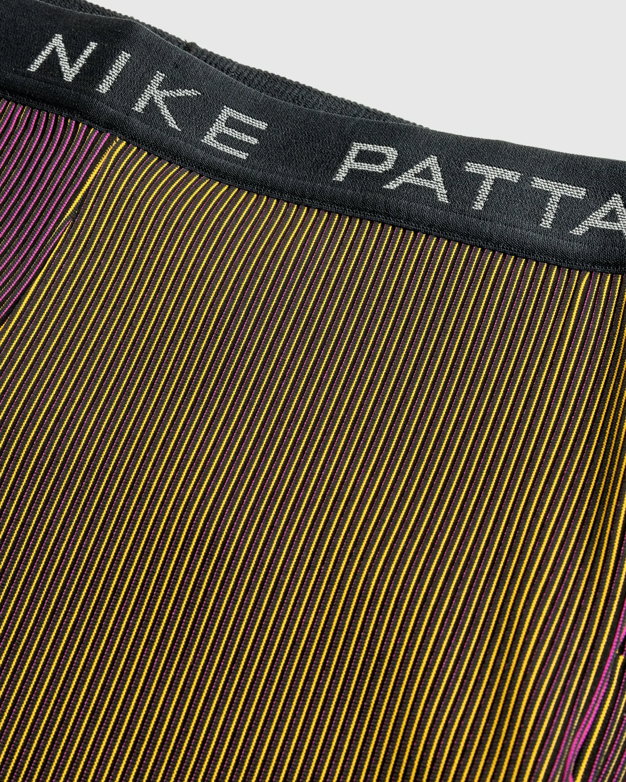 Best Nike Leggings /Sundial fireberry