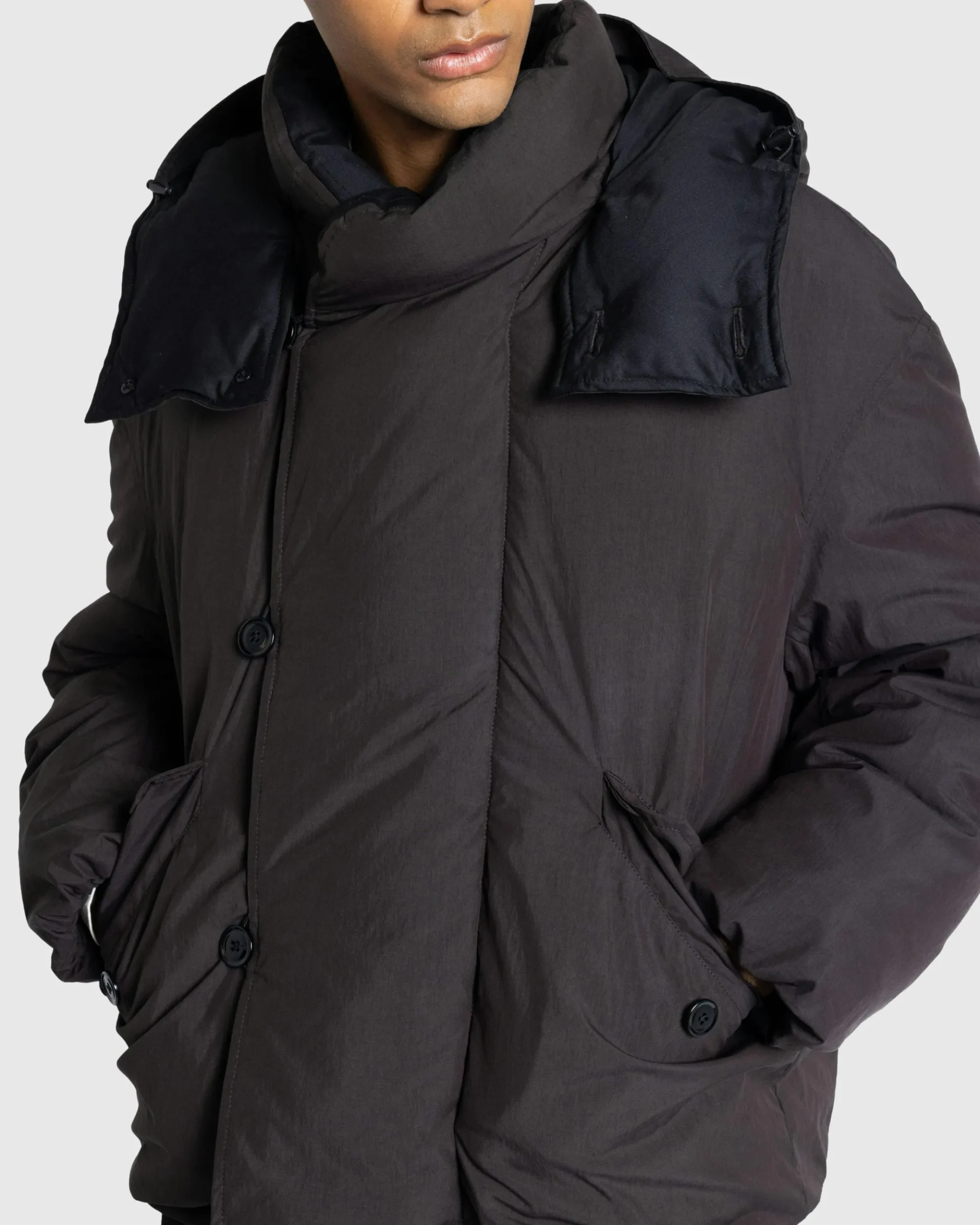 Store Lemaire Long Puffer Jacket espresso