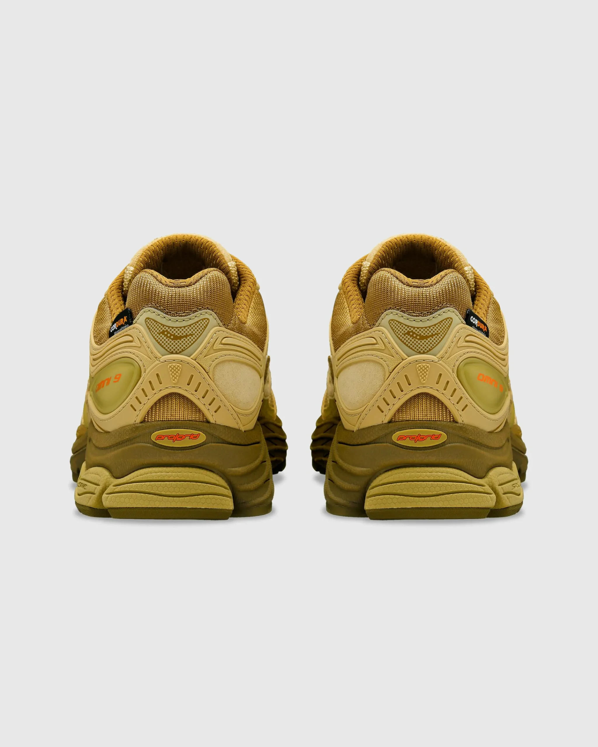 Sale Saucony ProGrid Omni 9 beige/tan