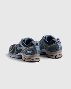 Shop Saucony ProGrid Triumph 4 caviar/morel
