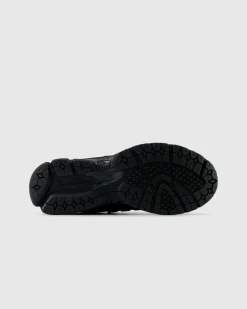 Clearance New Balance 1906R black