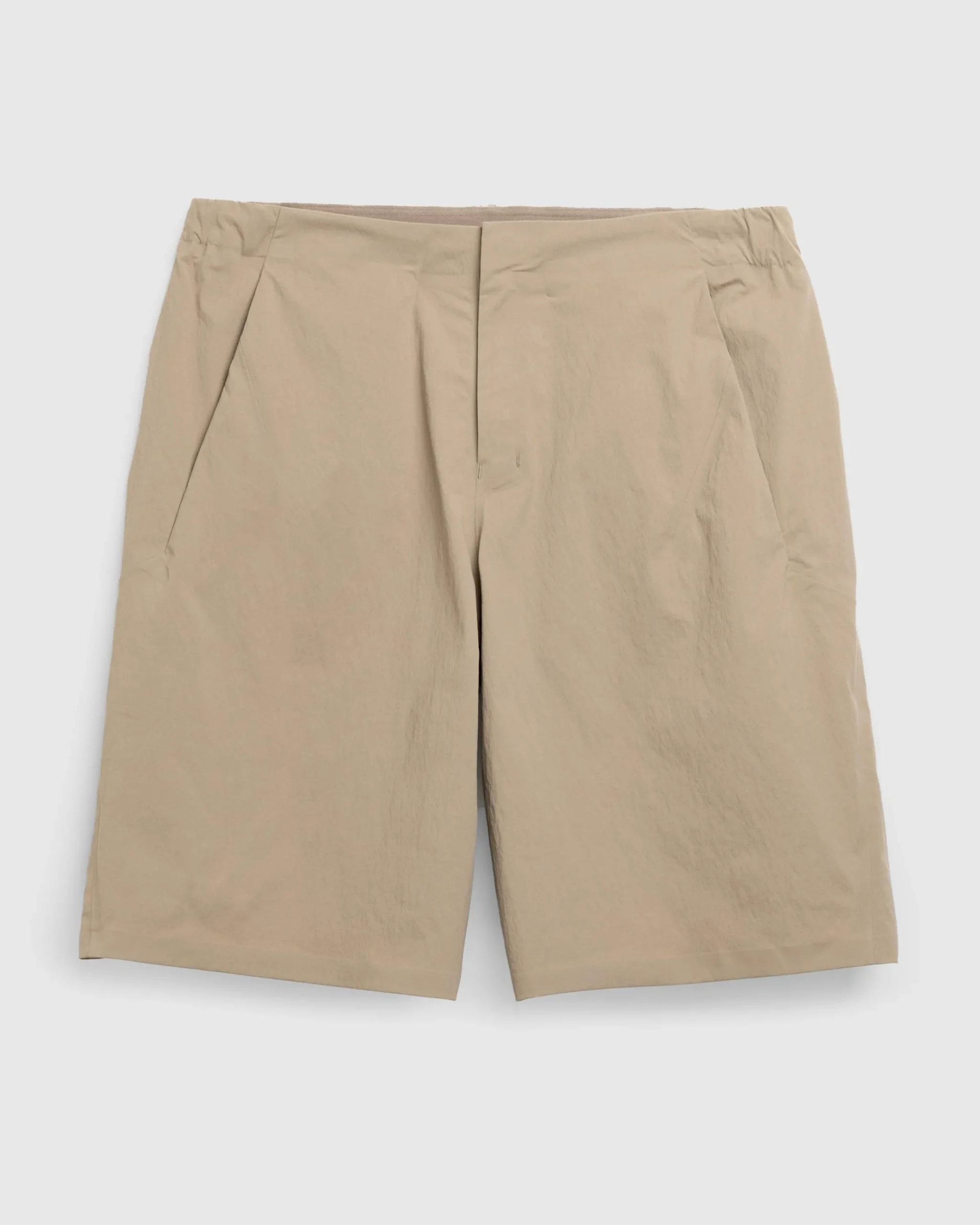 Shop Arc’teryx Veilance Spere LT Short soil