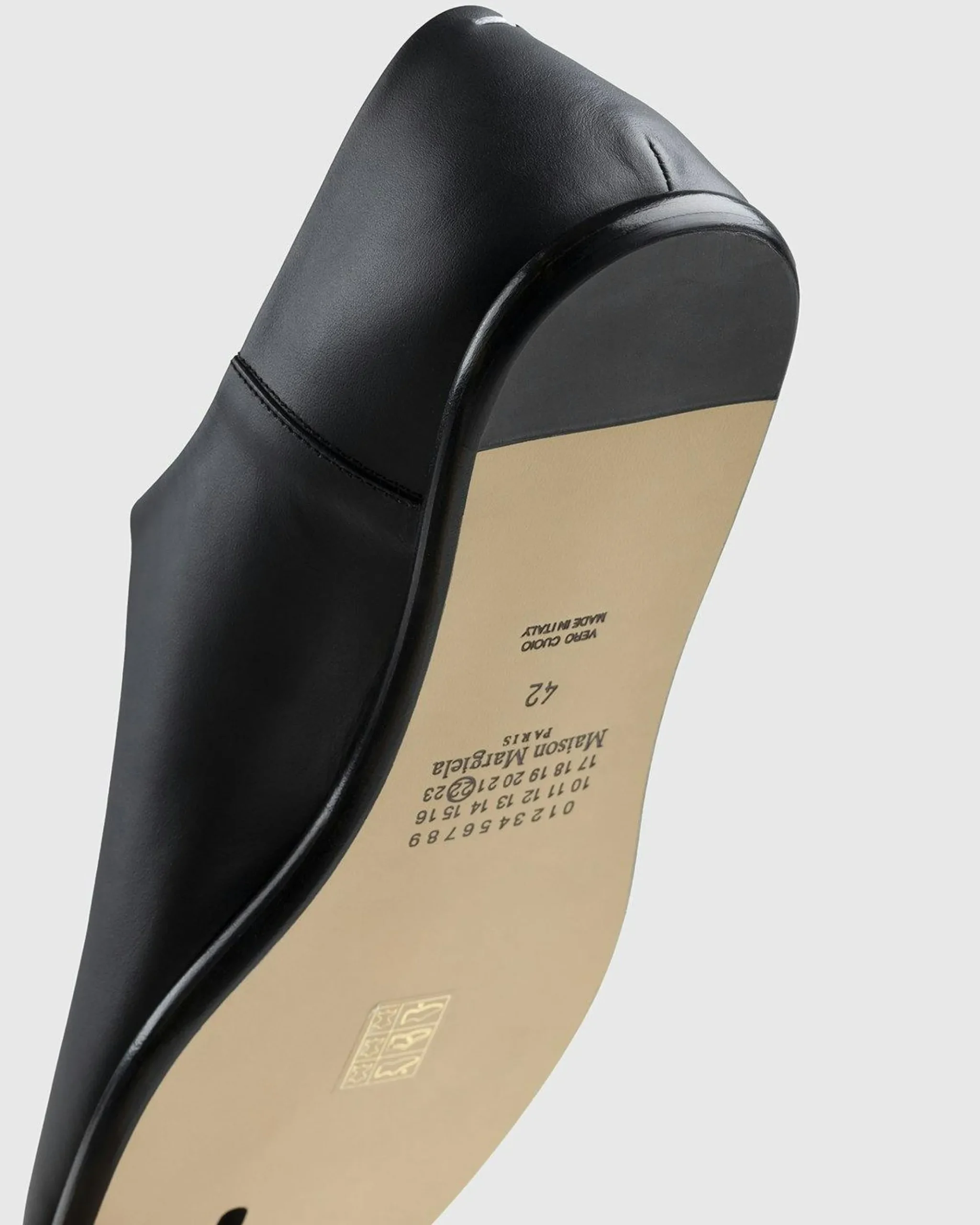 New Maison Margiela Tabi Slip On black
