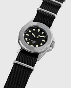 Shop Unimatic U4 Classic UC4 black